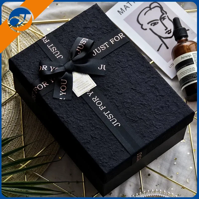 কি সুগন্ধি উপহার বাক্সটি বিলাসিতা এবং কমনীয়তার আইকনে উন্নীত করে?