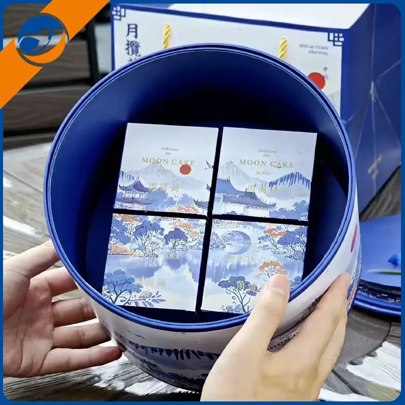 দুর্দান্ত মুনকেক উপহার বাক্স